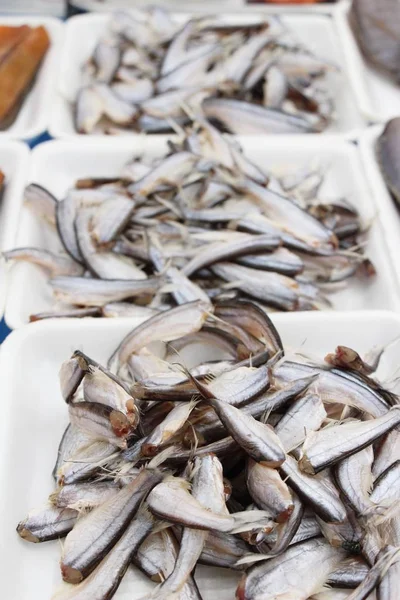Torkad fisk för matlagning på gata mat — Stockfoto