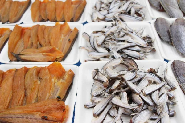 Pesce essiccato per cucinare allo street food — Foto Stock