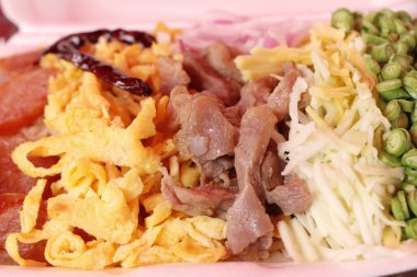 Karides hamur kızarmış pilav lezzetlidir