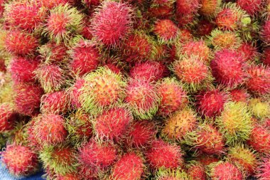 Tatlı meyve lezzetli rambutan içinde belgili tanımlık çarşı