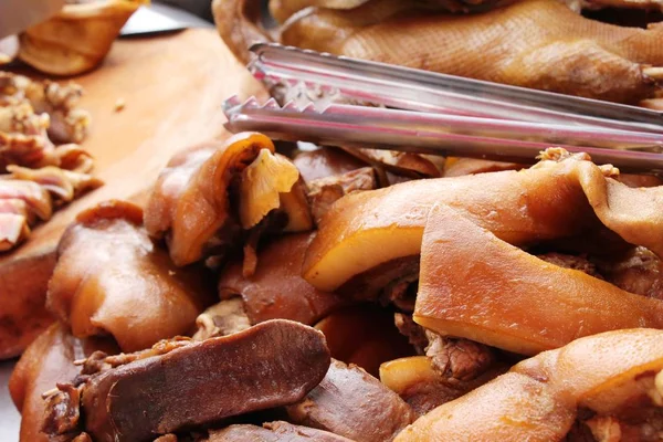 Gestoofde varkensvlees mix heerlijke in straatvoedsel — Stockfoto