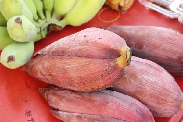 Banánový květ pro vaření na pouliční stánky s jídlem — Stock fotografie