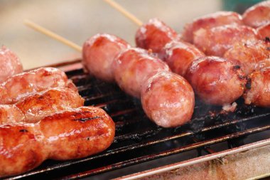 sosis Asya sokak gıda lezzetli ızgara