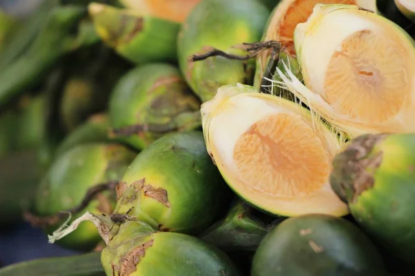 Betel palm met de natuur in straatvoedsel — Stockfoto