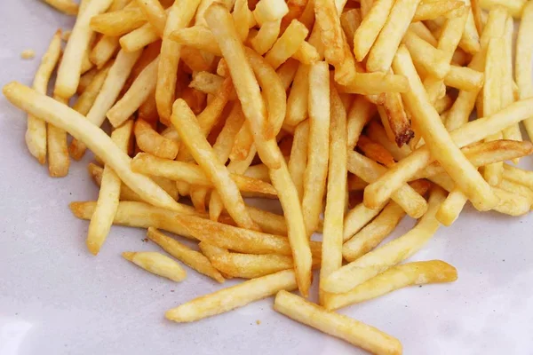 Pommes sind köstlich beim Streetfood — Stockfoto