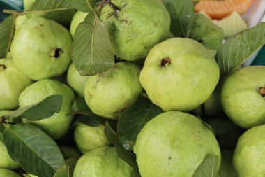 Guava meyve sokak gıda lezzetlidir