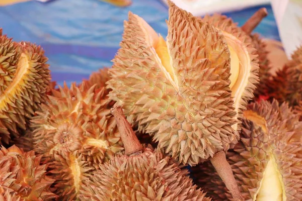 Durian fruit is lekker op straat eten — Stockfoto