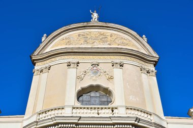 Barok stili Imperia İtalya 'da San Giovanni Battista kolej bazilikası.