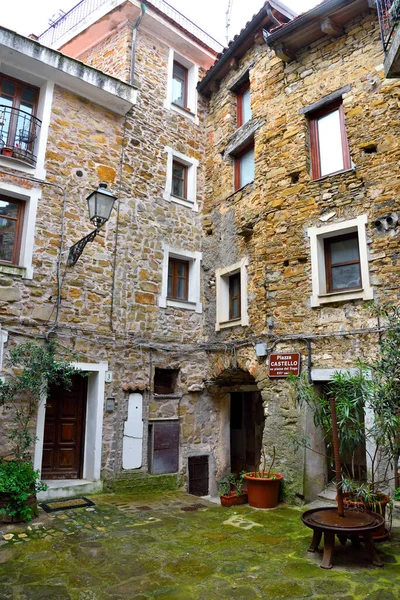 Historische Häuser Dorf Perinaldo Italien — Stockfoto