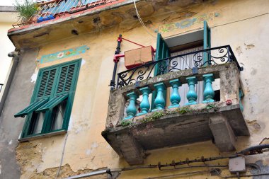 Perinaldo İtalya köyündeki tarihi evler