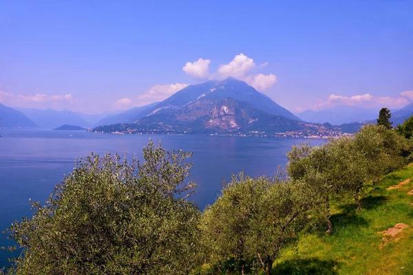 Panorama Del Lago Como Visto Desde Pueblo Varenna Italia — Foto de Stock