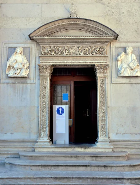 Cattedrale San Lorenzo Lugano Svizzera — Foto Stock