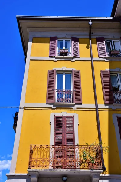 歴史的建造物 Lecco Lombardia Italy — ストック写真