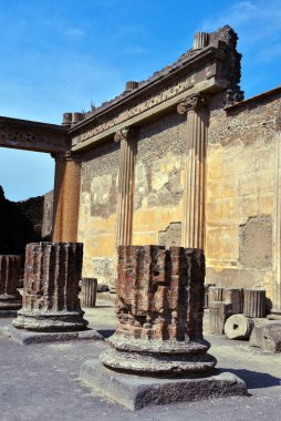 Antik Roma şehri Pompeii İtalya 'nın kalıntıları, MS 79 yılında Vesuvius' un patlaması sonrasında kül ile yok edildi ve gömüldü.