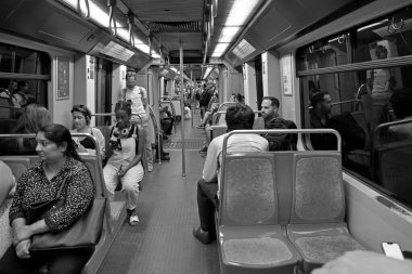 Lizbon Metro, Portekiz başkentine hizmet veren bir yeraltı toplu taşıma sistemidir. 28 Mayıs 2025 Lizbon Portekiz