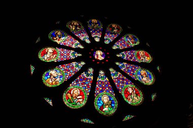 Roma, Barok ve Gotik tarzında Santa Maria Maggiore ataerkil katedralinin Rose Penceresi 28 Mayıs 2025 Lizbon Portekiz