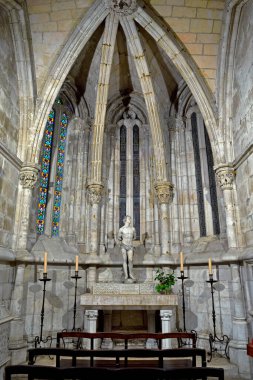 Roma, Barok ve Gotik tarzında Santa Maria Maggiore ataerkil katedralinin Rose Penceresi 28 Mayıs 2025 Lizbon Portekiz