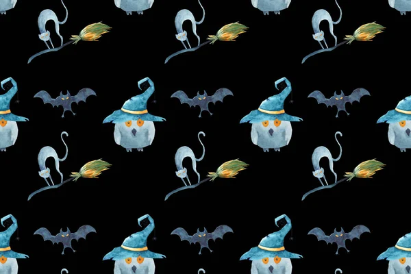 Aquarell Halloween nahtloses Muster. Handgemalte magische Symbole auf schwarzem Hintergrund. Katze, Fledermaus, Besen, Eule, Zaubererhut. Urlaubsgestaltung. — Stockfoto