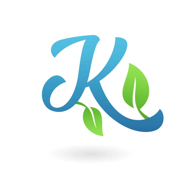 K γράμμα καλλιγραφικό βιολογικό λογότυπο πράσινο φύλλα — Διανυσματικό Αρχείο