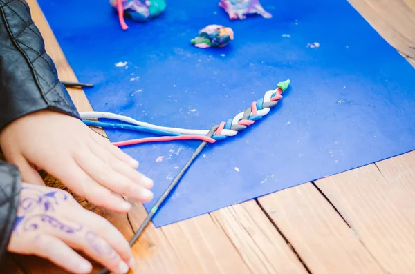 Child Having Fun Knitting — Stock Photo, Image