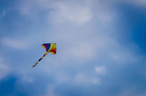 Colorful Kite Flying Blue Sky Clouds — Stock Photo, Image