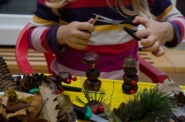 sonbahar craftsmaship etkinlikler ve Hobiler ile etkin çocuk