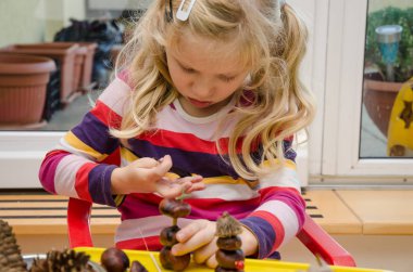 sonbahar craftsmaship etkinlikler ve Hobiler ile etkin çocuk