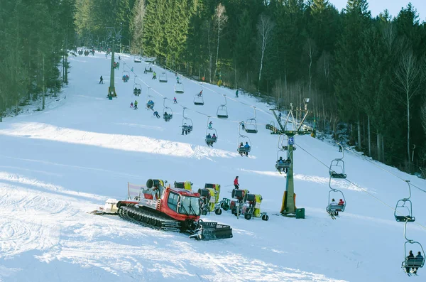 Snow Machines Ski Lift Winter Resort — Stock Photo, Image