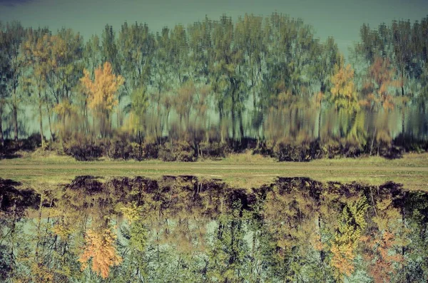 カラフルな秋の反射 — ストック写真