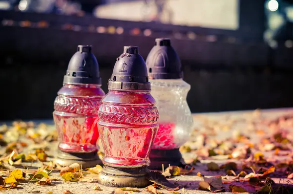 Burning Candles Grave Colorful Autumnal Atmosphere Sunny Afternoon — Stock Photo, Image