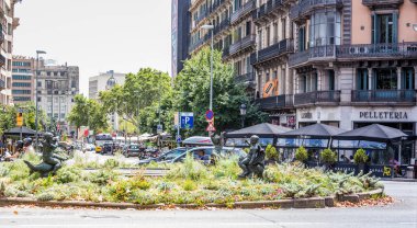 İspanya, Barcelona, Temmuz 2018, Catalonia Ramblas, Plaza Catalunya eski şehir