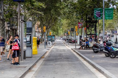 İspanya, Barcelona, Temmuz 2018, Catalonia Ramblas, Plaza Catalunya eski şehir