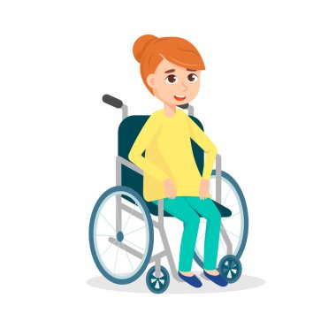 Tekerlekli sandalyede oturan gülümseyen kadın. Beyaz arka planda fiziksel engeli ya da sakatlığı olan tatlı, mutlu bir kız..