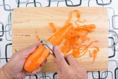 Şef kabuğu ve havuç chop / yemek Stewdconcept