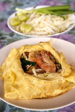 Karides veya karides ile Pad Tay/Tay kızarmış erişte