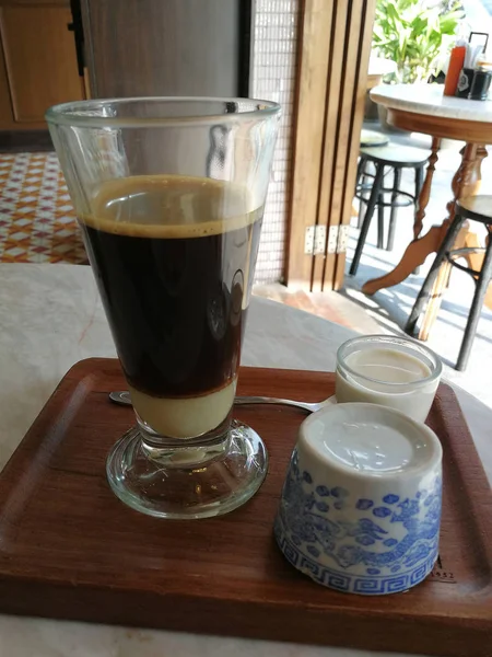 Tay Tarzında Kahve Bangokok Kafede — Stok fotoğraf