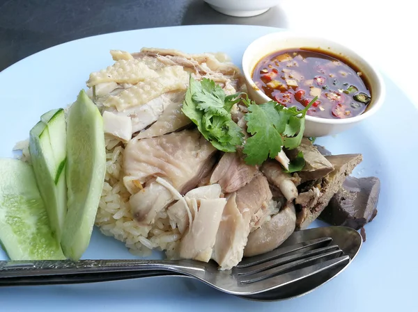 Hainan Nasi Ayam Thailand Ayam Kukus Dengan Nasi Populer Thai — Stok Foto
