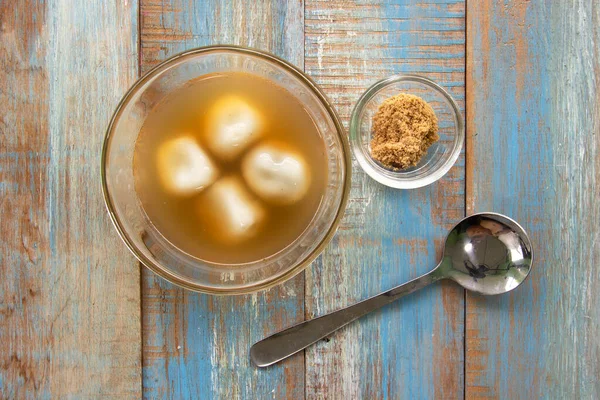 Klebrige Reisbällchen Gefüllt Mit Schwarzem Sesam Ingwersaft Thai Ruf Bualoi — Stockfoto