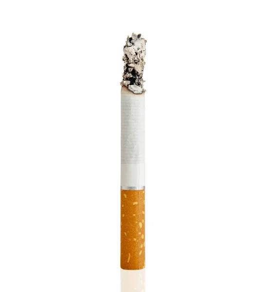 Hořící Cigareta Jedna Cigareta Izolovaná Bílém — Stock fotografie
