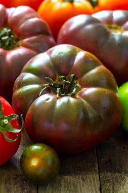 farklı domates yakın