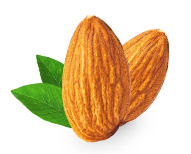 Beyaz arkaplanda izole edilmiş badem fıstıkları