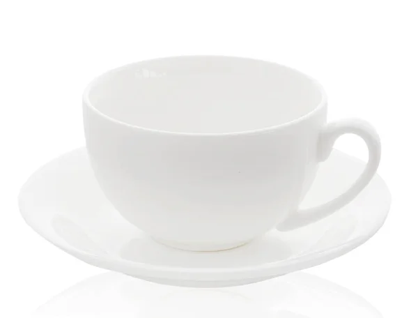 Una Taza Blanca Plato Aislados Blanco — Foto de Stock