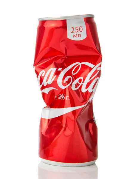 Komprimerad Original Coca Cola Kan Dricka Studio Shot — Stockfoto