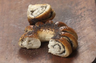 Ev yapımı tatlı. Patates tohumlu tatlı çörek.