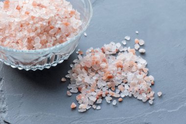 Tahtadaki Himalaya tuzu. 