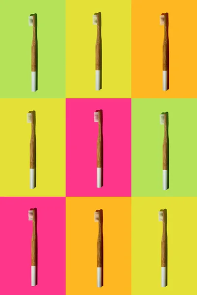 Девять бамбуковых зубных щеток, красочная мозаика — стоковое фото