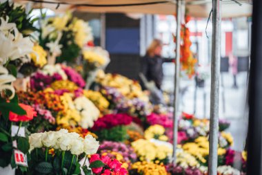 Riga, Letonya 25 Eylül 2019 Hafta sonu pazarı, açık hava pazarı. 