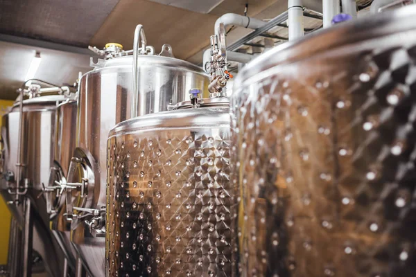 Řemeslné Pivovarnické Vybavení Pivovaru Výroba Alkoholických Nápojů — Stock fotografie