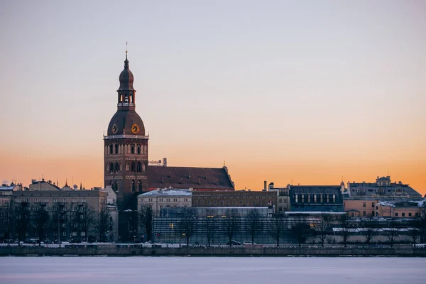 Panoramiczny Widok Miasto Słoneczny Dzień Ryga Łotwa — Zdjęcie stockowe