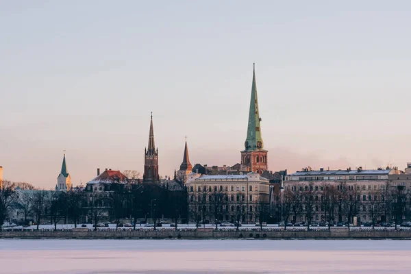 Panoramiczny Widok Miasto Słoneczny Dzień Ryga Łotwa — Zdjęcie stockowe